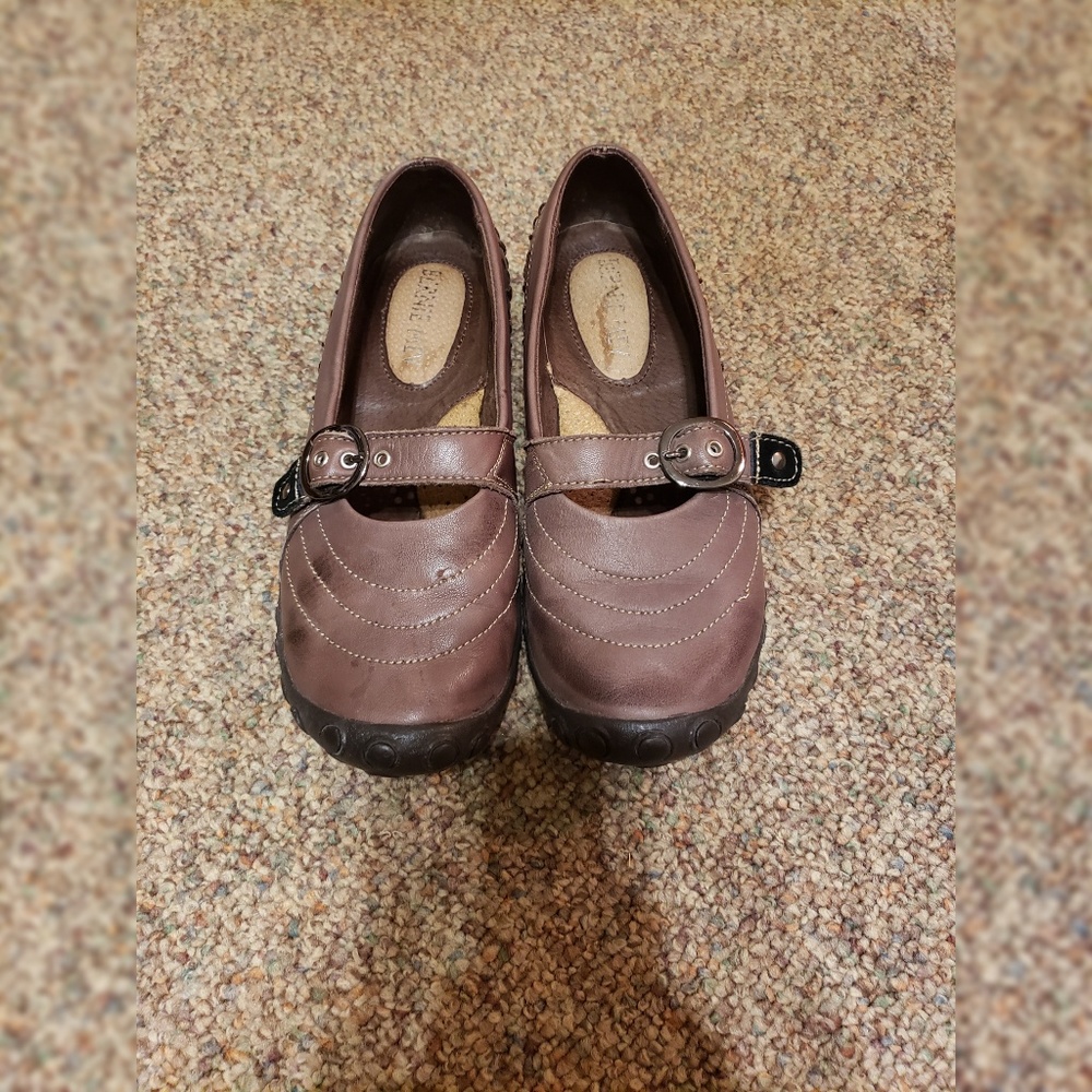 **3 for the price of 2** Bernie Mev Mary Janes